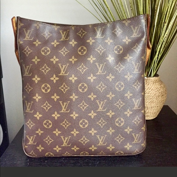 ⭐️ AUTHENTIC Louis Vuitton Looping GM⭐️PRICE FIRM - Picture 2 of 8